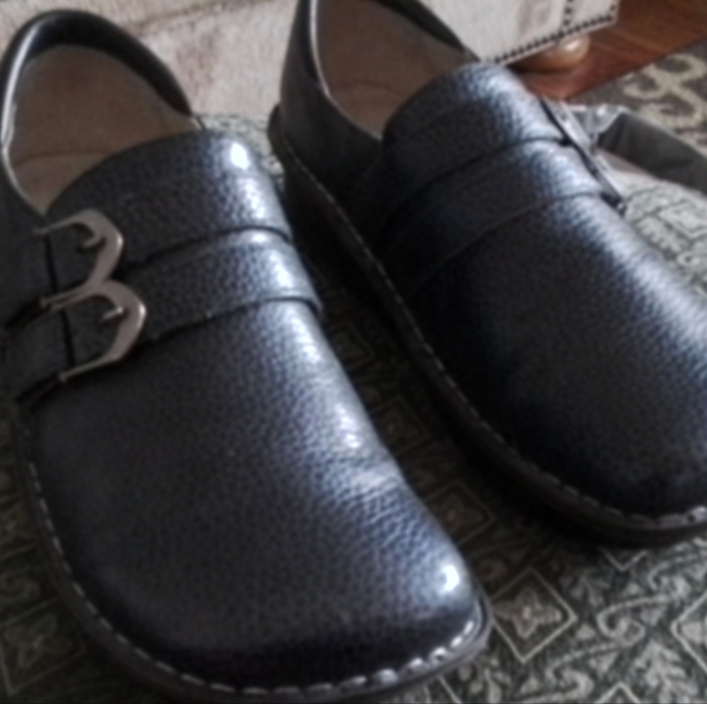 Womens ALEGRIA Buckle Shoes